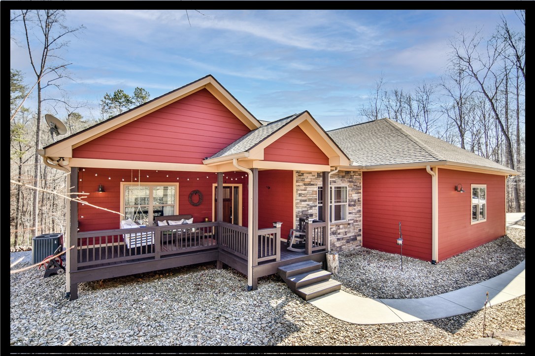 160 Julie Way, Pickens, South Carolina image 1