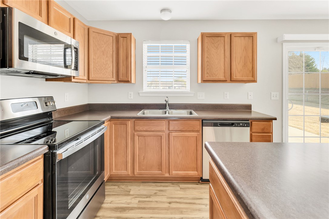 Anderson, South Carolina 29621, United States, 3 Bedrooms Bedrooms, ,2 BathroomsBathrooms,Residential,Active,177903