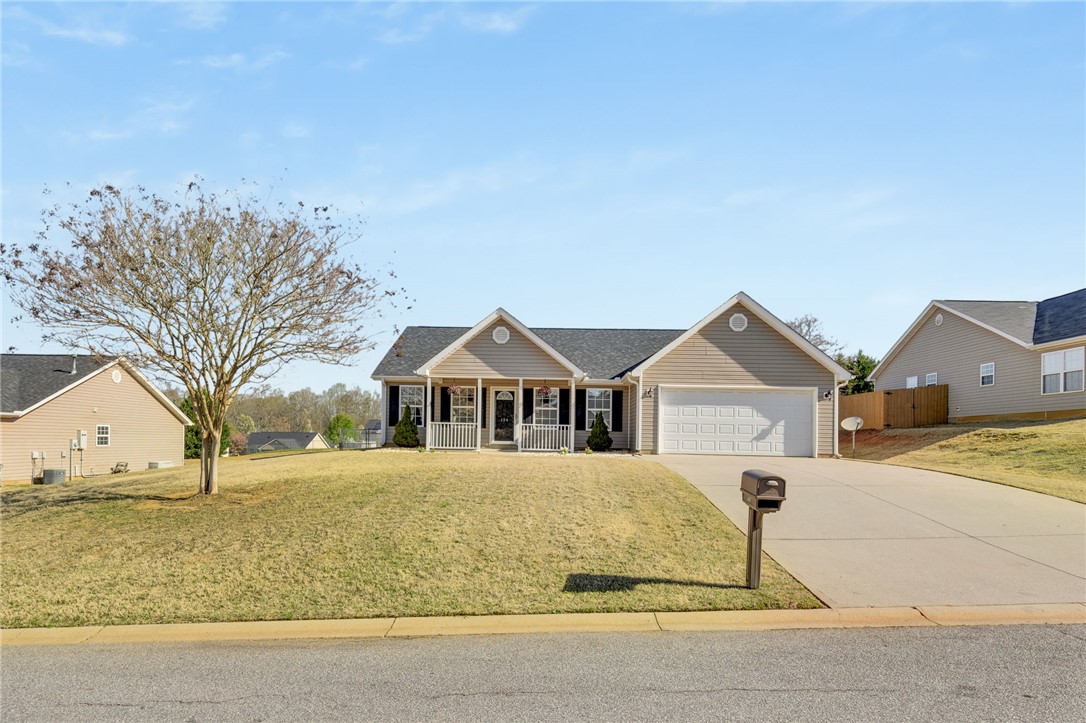 Anderson, South Carolina 29621, United States, 3 Bedrooms Bedrooms, ,2 BathroomsBathrooms,Residential,Active,177903