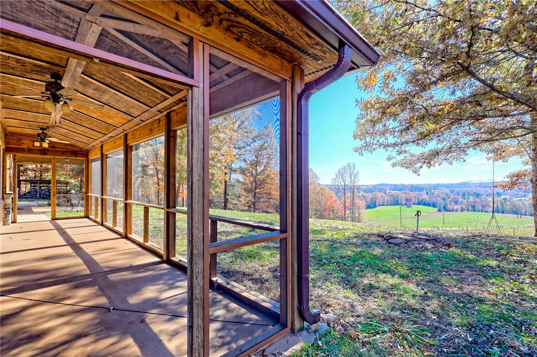 Mountain Rest, South Carolina 29664, United States, 3 Bedrooms Bedrooms, ,3 BathroomsBathrooms,Residential,Active,239961