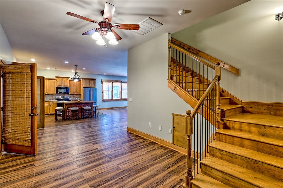 Mountain Rest, South Carolina 29664, United States, 3 Bedrooms Bedrooms, ,3 BathroomsBathrooms,Residential,Active,239961