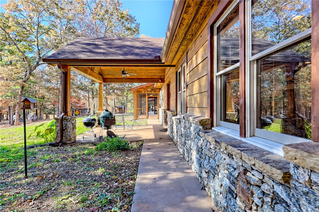 Mountain Rest, South Carolina 29664, United States, 3 Bedrooms Bedrooms, ,3 BathroomsBathrooms,Residential,Active,239961