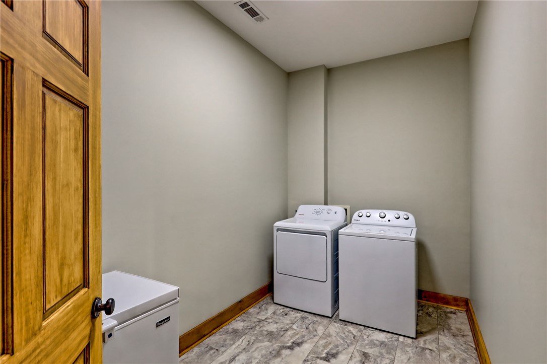 Mountain Rest, South Carolina 29664, United States, 3 Bedrooms Bedrooms, ,3 BathroomsBathrooms,Residential,Active,239961