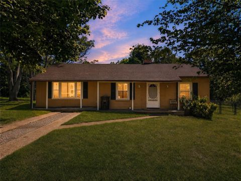 Photo of 307 South Elm Street, Pendleton, SC 29670 (MLS # 20300655)