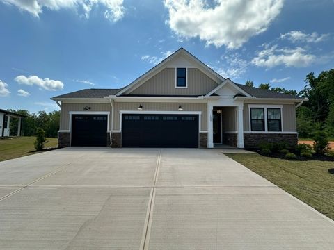 Photo of 108 Walnut Trace Court, Central, SC 29630 (MLS # 20301533)