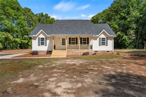 Photo of 131 Lockaby Road, Pelzer, SC 29669 (MLS # 20301014)