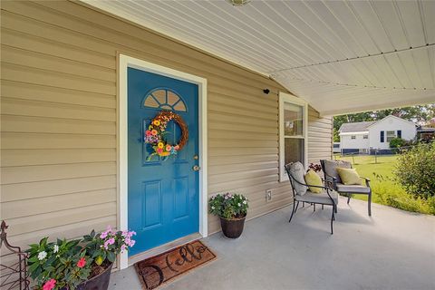 Photo of 312 Cateechee Trail, Central, SC 29630 (MLS # 20304121)