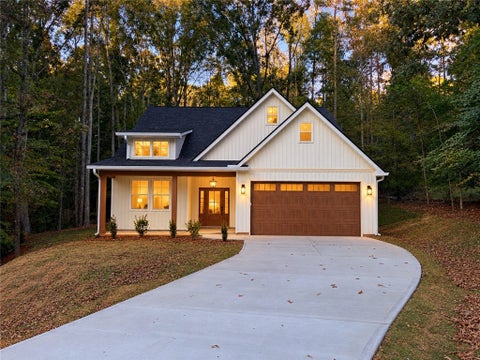 Photo of 102 Plum Court, Westminster, SC 29693 (MLS # 20308426)
