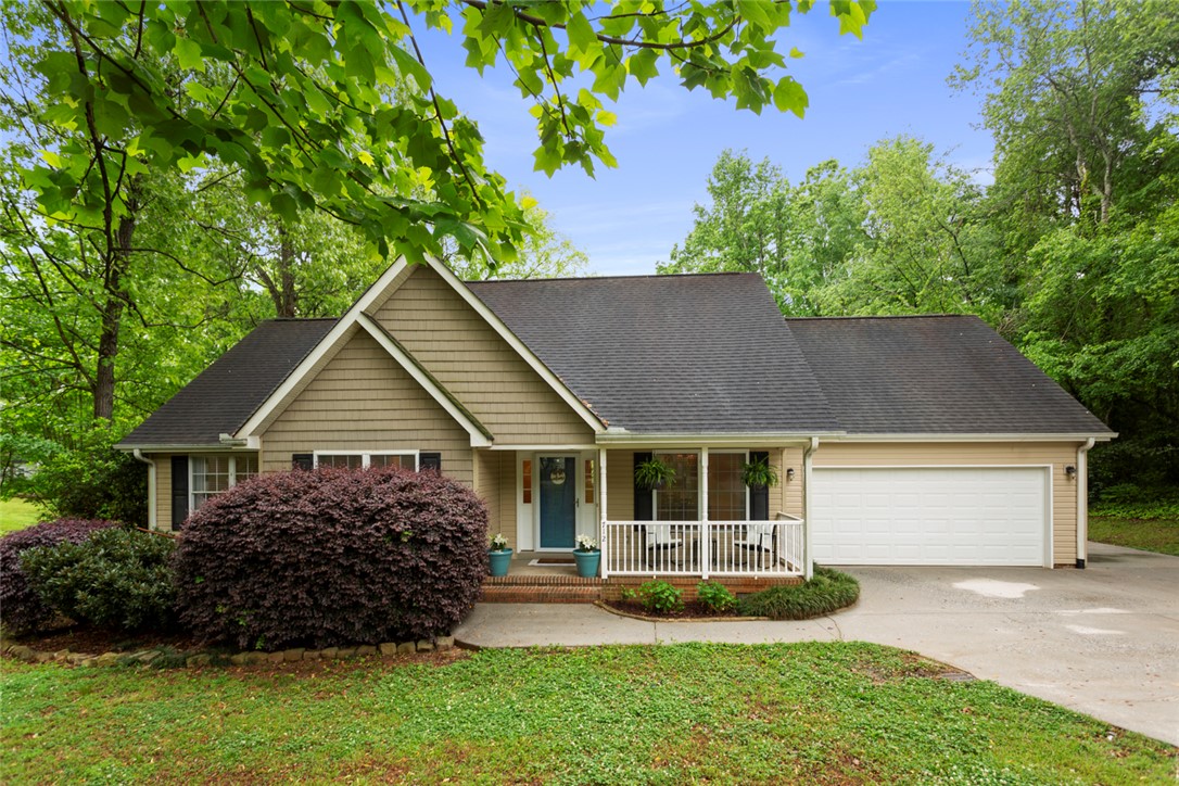 712 Sunny Shore Lane, Anderson, South Carolina image 1