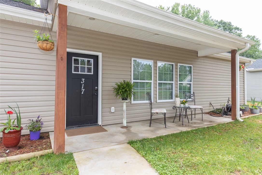 317 Saluda Street, Belton, South Carolina image 4