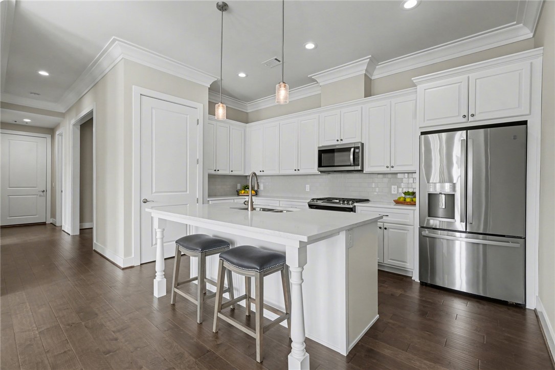 210 TUTTLE Street, Clemson, SC Home for Sale 3 210 TUTTLE Street
