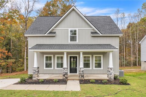 A home in Easley