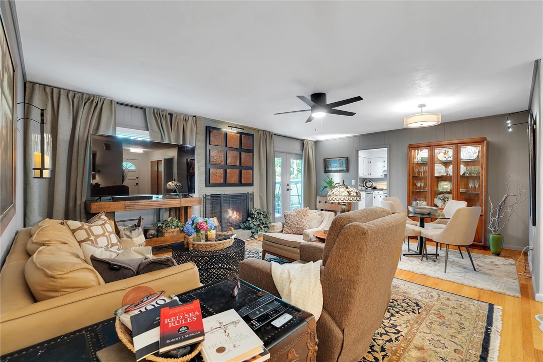1111 Briarwood Drive, Seneca, South Carolina image 4
