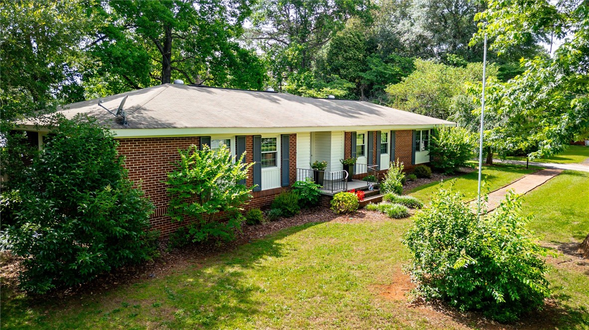 1111 Briarwood Drive, Seneca, South Carolina image 32