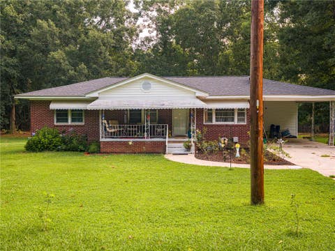 Photo of 1124 Camelot Forest FRST, Belton, SC 29627 (MLS # 20305011)