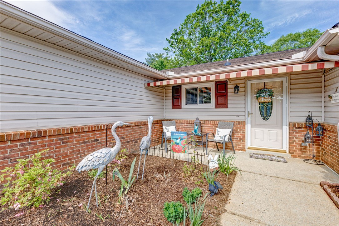 102 Lakeside Court, Greenville, South Carolina image 3