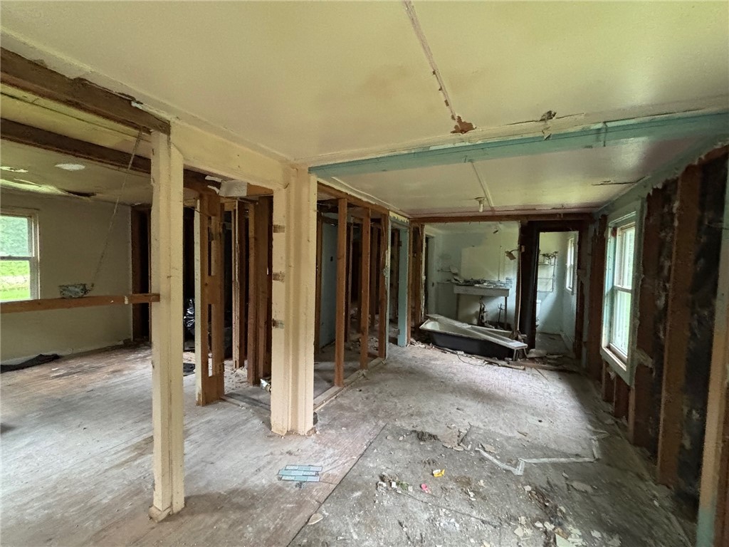 Abbeville, South Carolina 29620, United States, 2 Bedrooms Bedrooms, ,1 BathroomBathrooms,Residential,Active,185471