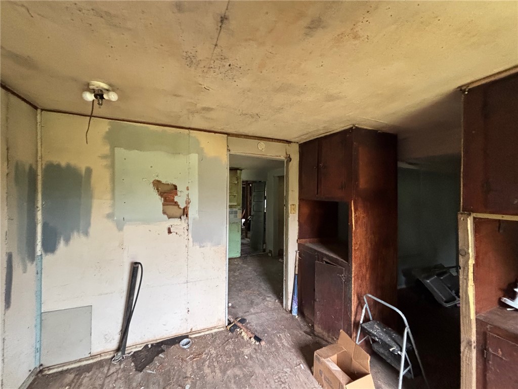 Abbeville, South Carolina 29620, United States, 2 Bedrooms Bedrooms, ,1 BathroomBathrooms,Residential,Active,185471