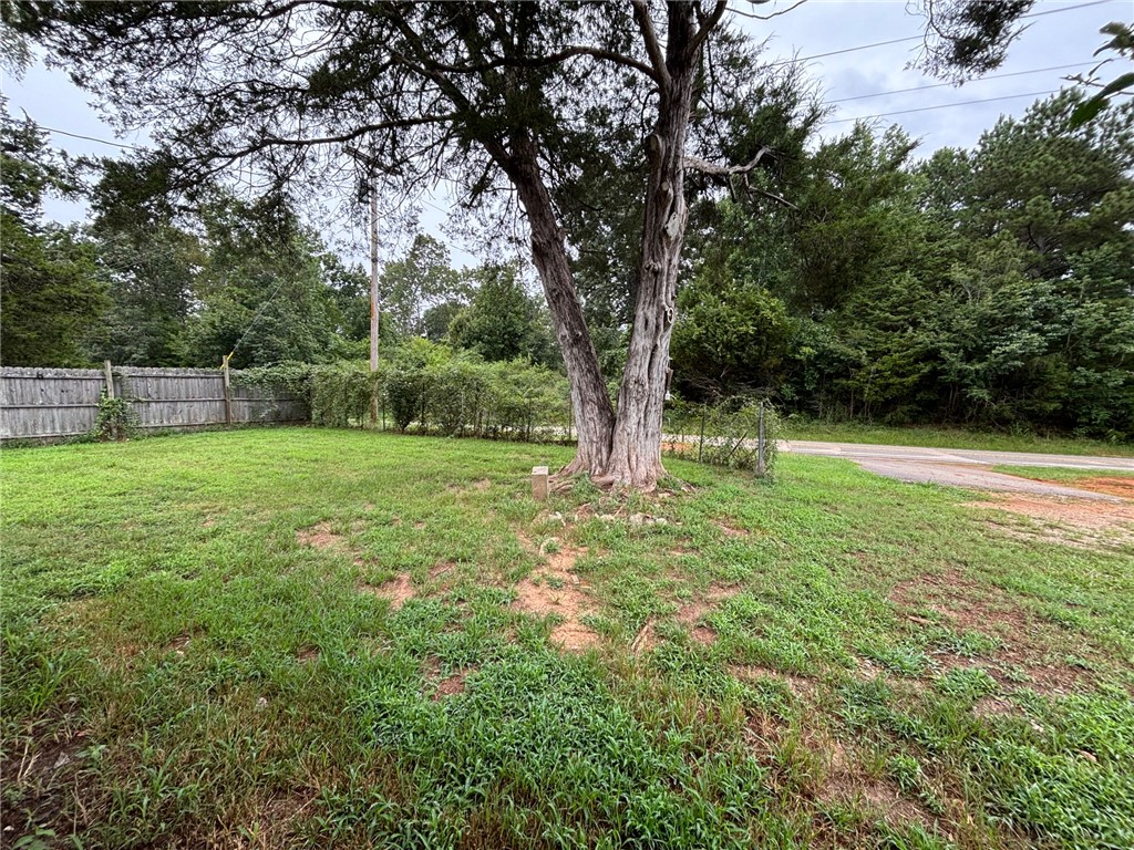 Abbeville, South Carolina 29620, United States, 2 Bedrooms Bedrooms, ,1 BathroomBathrooms,Residential,Active,185471