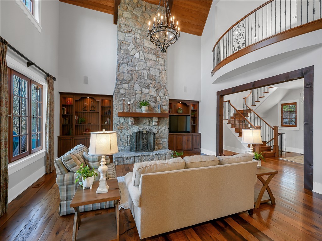 213 Jocassee Point Road, Salem, South Carolina image 6
