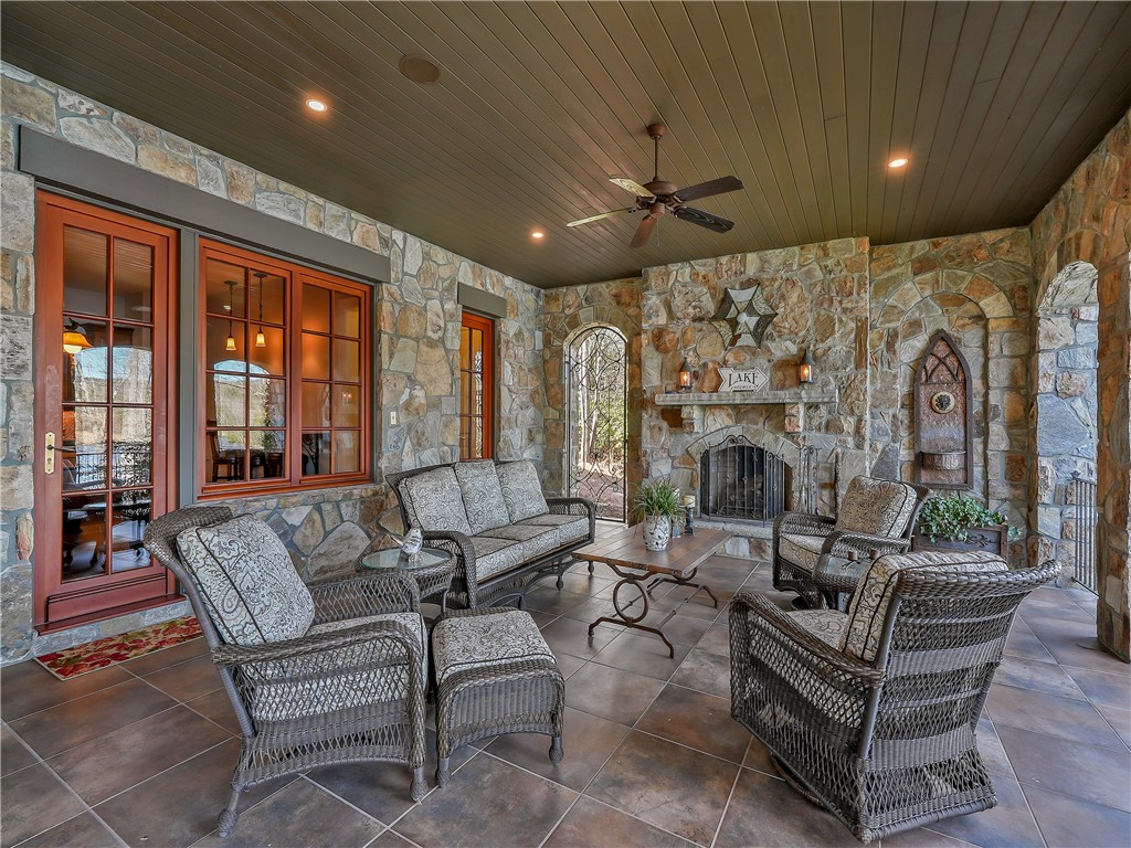 213 Jocassee Point Road, Salem, South Carolina image 27