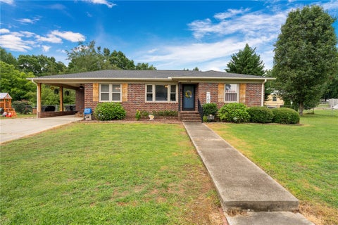 Photo of 114 1st Street, Central, SC 29630 (MLS # 20303000)