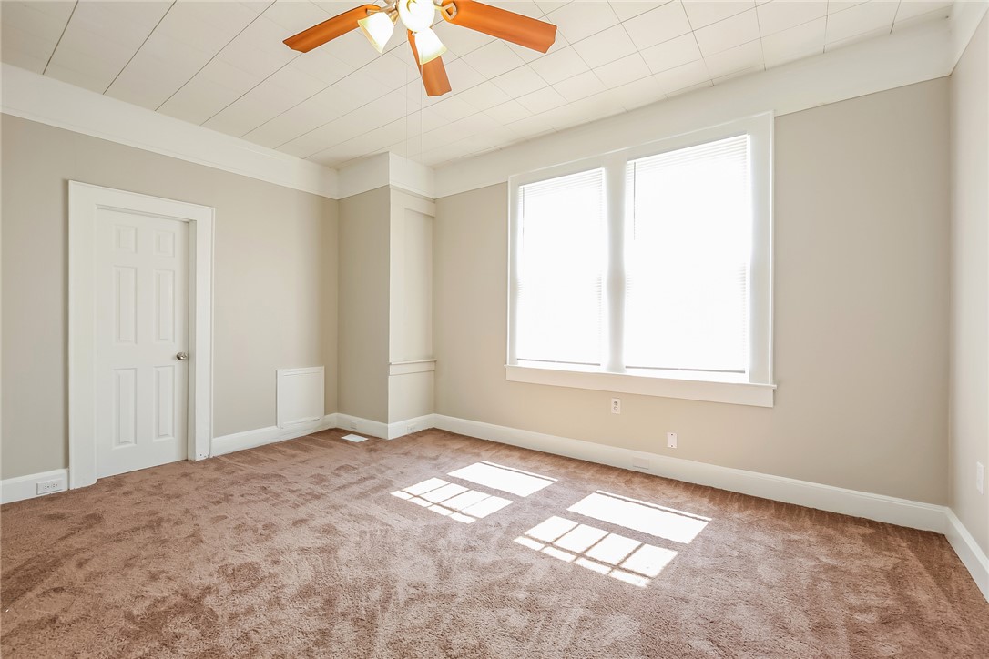 19 N Washington Avenue, Greenville, South Carolina image 9