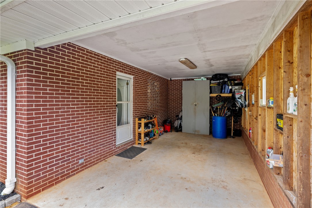 304 Mountain View Drive, Seneca, South Carolina image 5