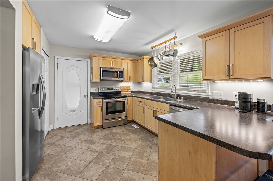 304 Mountain View Drive, Seneca, South Carolina image 6