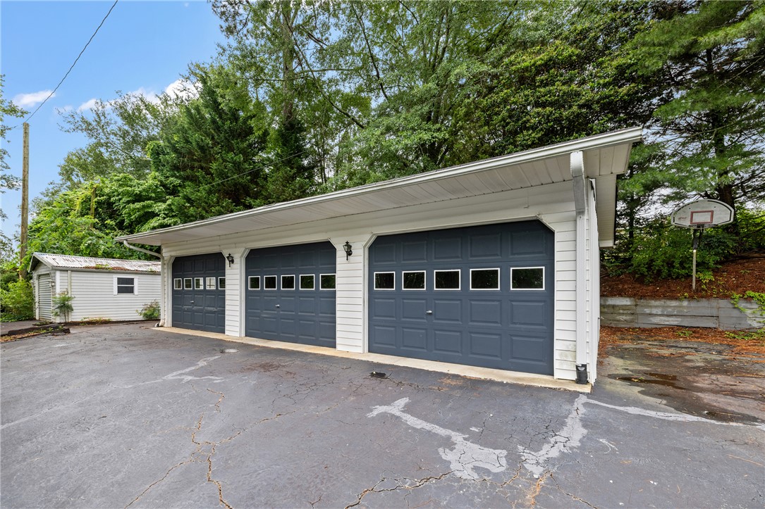 304 Mountain View Drive, Seneca, South Carolina image 32