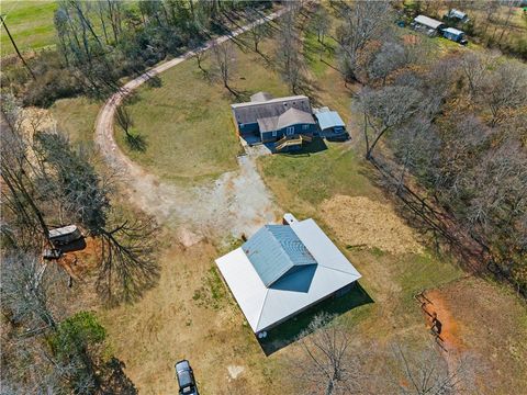 Homes For Sale - 1320 Highway 182<br/> Fair Play, SC 29643
