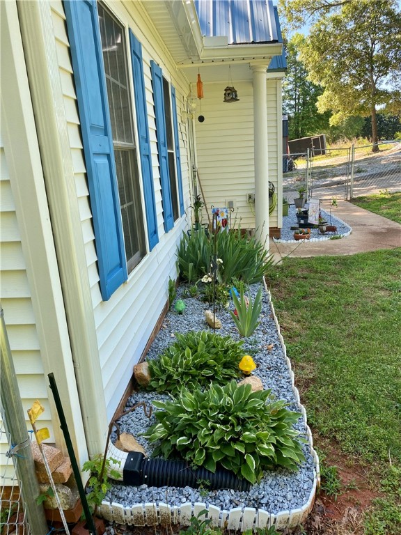 177 Della Lane, Six Mile, South Carolina image 4