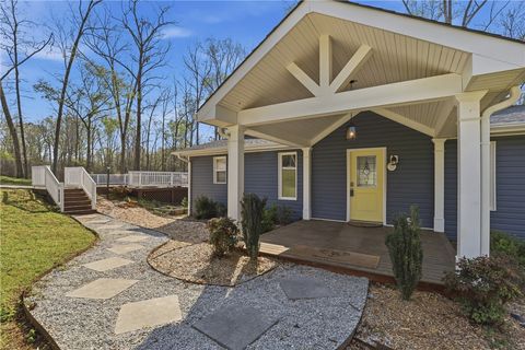 Photo of 327 Pine Drive, Piedmont, SC 29673 (MLS # 20299173)