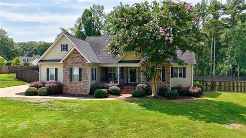 Photo of 105 Pondstone Court, Easley, SC 29642 (MLS # 20304438)