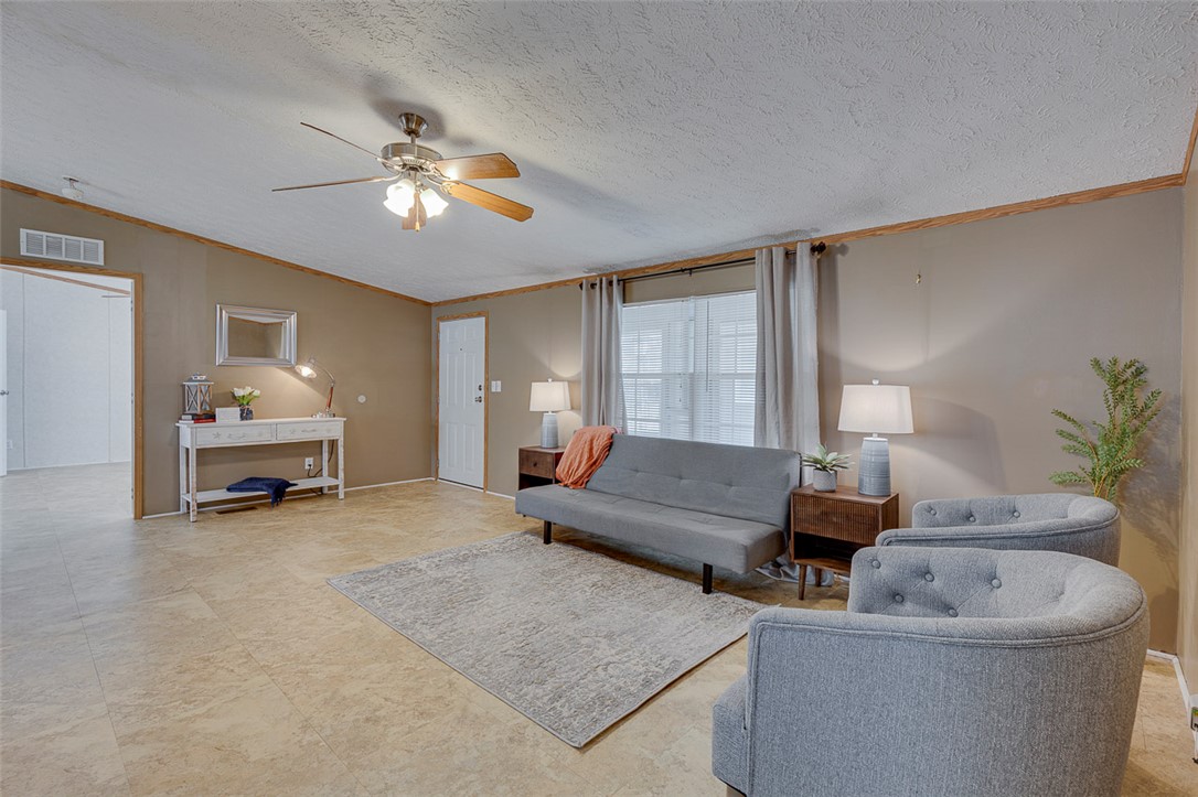 150 Spring Lake Drive, Greenwood, South Carolina image 8
