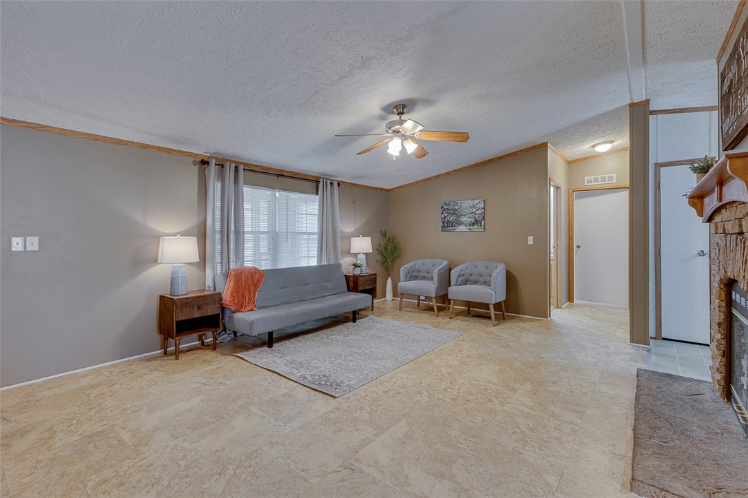150 Spring Lake Drive, Greenwood, South Carolina image 10