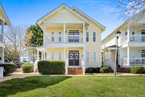 Photo of 105 Woodside Circle #B, Greenville, SC 29609 (MLS # 20298583)