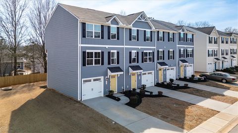 Townhouse For Sale - 314 Brooklane Court<br/> Pickens County, Easley, SC 29642