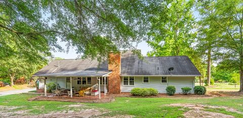 A home in Abbeville