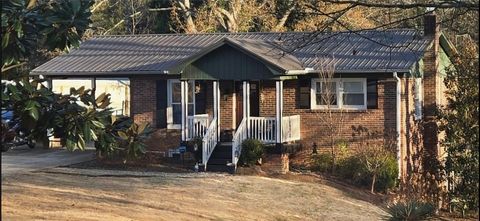 Photo of 219 Motor Boat Club Road, Greenville, SC 29611 (MLS # 20295970)
