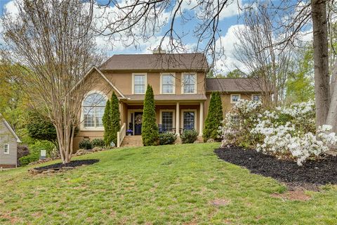 Homes For Sale - 106 Pebble Creek Way<br/> Taylors, SC 29687