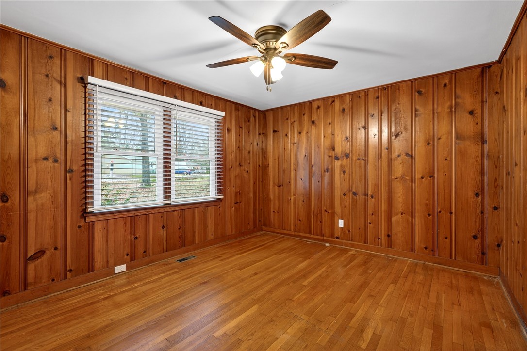 Greenville, South Carolina 29609, United States, 4 Bedrooms Bedrooms, ,2 BathroomsBathrooms,Residential,Active,252349