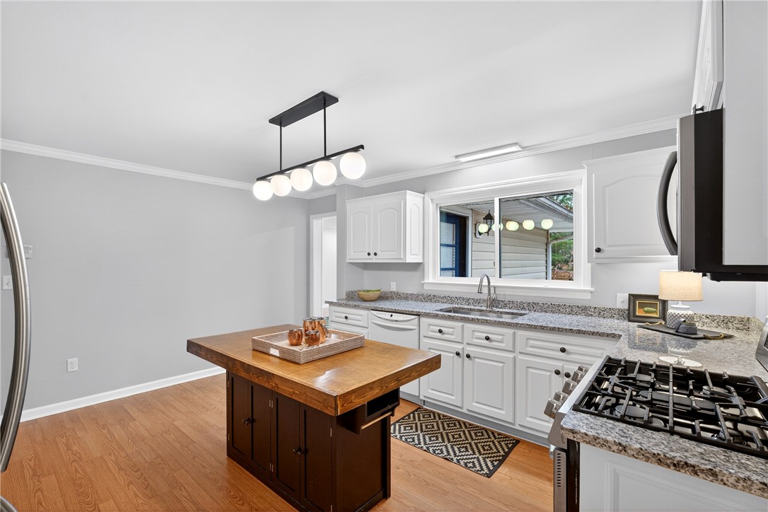 Greenville, South Carolina 29609, United States, 4 Bedrooms Bedrooms, ,2 BathroomsBathrooms,Residential,Active,252349