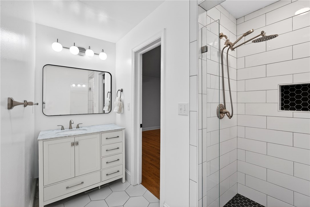 Greenville, South Carolina 29609, United States, 4 Bedrooms Bedrooms, ,2 BathroomsBathrooms,Residential,Active,252349