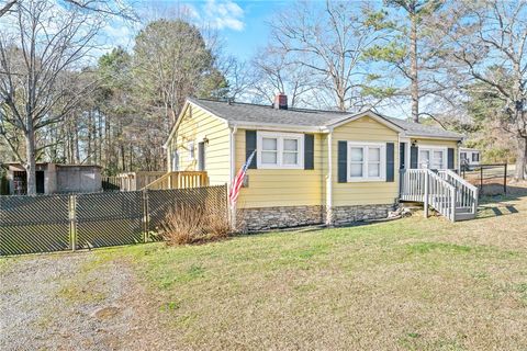 A home in Easley