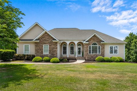 Photo of 106 Woods Drive, West Union, SC 29696 (MLS # 20301664)