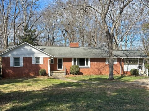 Photo of 101 Laurel Lane, Clemson, SC 29631 (MLS # 20297264)