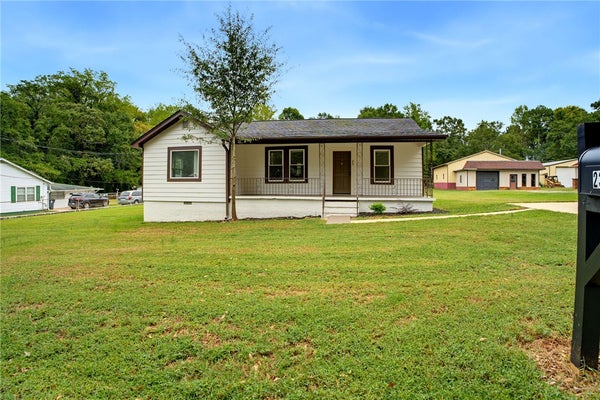 23 SPRING ST, PELZER, SC 29669 - Image fe38c201f9ef2df9d24d10bf9fdeb65c/913672572