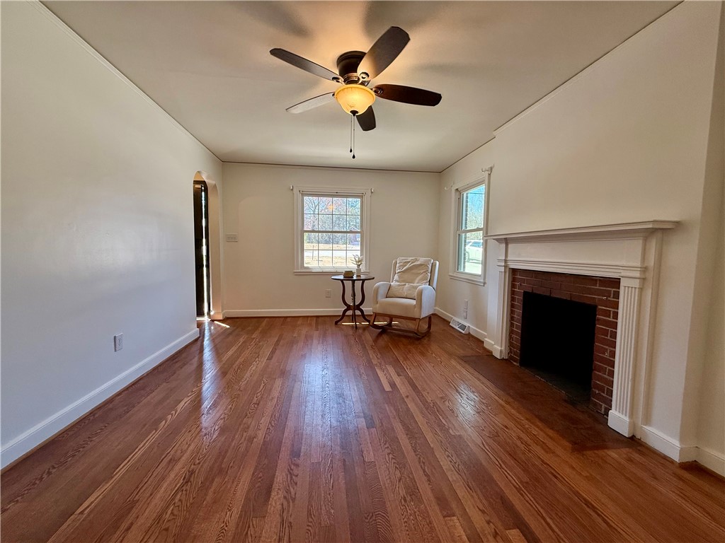 1003 S Walnut Street, Seneca, South Carolina image 4