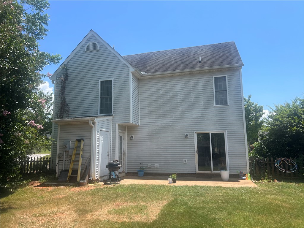 Pendleton, South Carolina 29670, United States, 3 Bedrooms Bedrooms, ,3 BathroomsBathrooms,Residential,Pending,163381